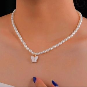 NWT Pearl and Butterfly Necklace
